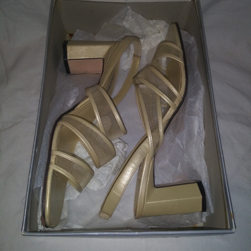 Ann Marino Patino Gold Size 9M